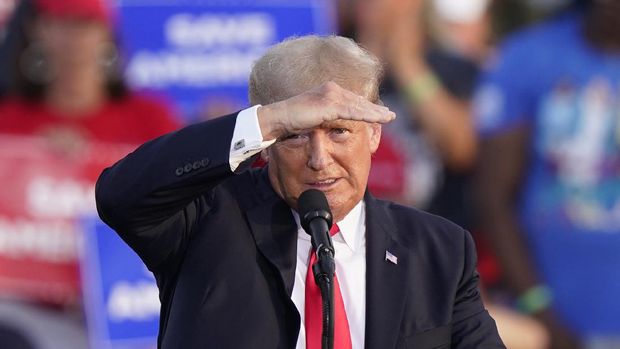 Former President Donald Trump throws 'Save America