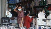 Para pedagang pun terpaksa tak dapat menerima pesanan dari luar untuk memenuhi pesanan dalam kota. Perihal faktor kesulitan dari supplier, dimungkinkan karena tingginya permintaan masyarakat.