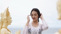 Foto seksi Anya Geraldine tersebut dianggap netizen sebagai salah satu pesona Indonesia. Foto: Instagtam Anya Geraldine