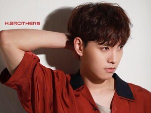 Perjalanan Karier Choi Tae Joon, Aktor Tampan Kekasih Park Shin Hye