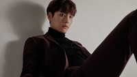 Kalau kamu baru ngefans Choi Tae Joon, kamu nggak perlu khawatir akan ditinggal pergi wamil. Soalnya, Choi Tae Joon sudah menyelesaikan wajib militernya pada 18 Mei 2021. (Foto: dok. Instagram @actorctj)