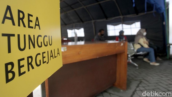 Masih Bingung Siapa yang Dimaksud Kontak Erat COVID? Ini Kriterianya