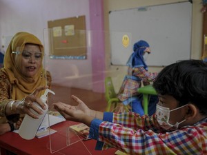 Kematian Anak Akibat COVID-19 Tinggi di RI, Dokter Paparkan Penyebabnya