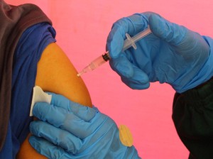 Kata Kemenkes Soal Vaksin COVID-19 untuk Anak-Remaja: Segera!