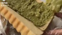 Menyediakan beragam roti bakar dengan banyak varian dan ukuran, Roti Bakar Ceunah bisa dipilih sesuai selera. Lokasinya di Jalan Mampang Prapatan XI No.37, Jakarta Selatan, harga roti bakar di sini dibanderol mulai dari Rp 10 ribu. Foto: Istimewa