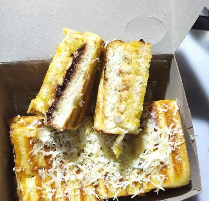 Food spot Roti Bakar Bandung