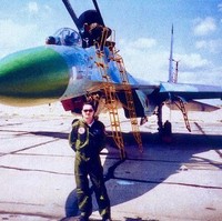 Bagaimana dengan pesawat? Raymond Group sendiri memiliki dua helikopter yang bisa disewakan. Menurut CNBC, Gautam menghadirkan interior cantik yang dibuat oleh Eric H. Roth, seorang desainer khusus pesawat mewah. Foto: Instagram @gautamsinghania99