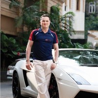 Selain supercar, Gautam Singhania juga punya koleksi mewah lain yakni kapal-kapal mahal. The New York Post melaporkan konglomerat tersebut punya beberapa speedboat yang dinamakan Goldeneye, Goldfinger, Octopussy, dan Thunderball dan sebuah yacht bernama Moonraker. Kapal itu memiliki 10 kamar, gym, bioskop, kamar mandi dengan aromaterapi dan lampu-lampu yang dapat mempengaruhi mood. Foto: Instagram @gautamsinghania99