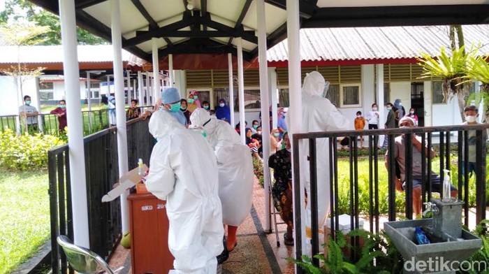 Gedung Diklat PNS di Licin, Banyuwnagi