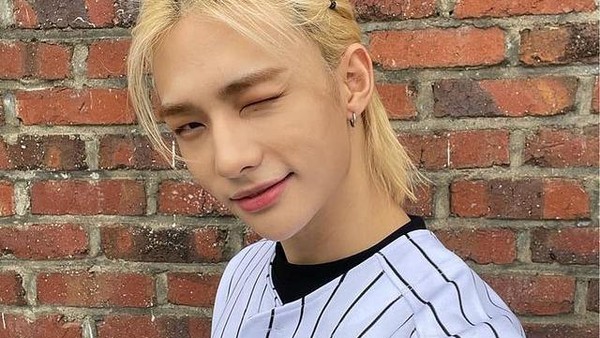 Welcome Back! Potret Gemes Hyunjin Stray Kids yang Bikin Rindu