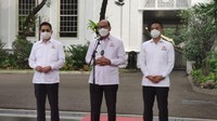 Dia mengatakan Arsjad Rasjid akan menggantikannya sebagai Ketua Umum Kadin di periode berikutnya. Ia pun telah menyampaikannya kepada Presiden Jokowi di Istana Negara Jakarta. dok. Kadin