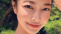 Pada Senin (28/6/2021), Kim Yoon Ji mengumumkan bahwa dirinya akan menikah. (Foto: dok. Instagram @_yunjeekim_) 