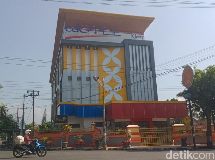 Lokasi isolasi terpusat COVID-19 Pemkab Klaten di Edotel, Jalan Merbabu, Klaten, Jawa Tengah.