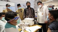 Vaksinasi COVID-19 CT Corp di Trans Studio Mall Cibubur ini merupakan kerja sama CT Corp dengan Kementerian Kesehatan, dengan menggandeng RS Pusat Otak Nasional (RS PON) dan merupakan bentuk CT Corp peduli keselamatan dan kesehatan masyarakat Indonesia.