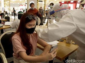 Vaksinasi untuk Pegawai Bank Diminta Dipercepat