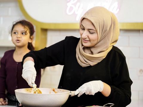 Kisah sukses Najla Bisyir, dibalik Bittersweet by Najla.