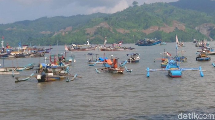 BMKG menilai, nelayan tradisional di Indonesia masih minim yang memanfaatkan teknologi prakiraan cuaca. Padahal itu untuk keamanan saat melaut.