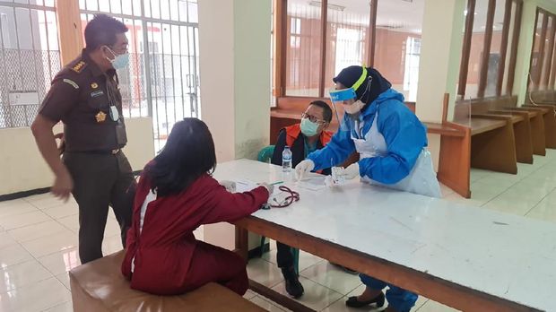 Pemindahan Adelin Lis ke LP Gunung Sindur