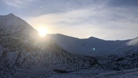 Selama empat musim dingin terakhir, salah satu pekerja Zac Poulton telah mendaki Helvellyn, puncak gunung tertinggi dan paling berbahaya ketiga di Inggris, lebih dari 200 kali.