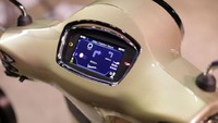 Layar 4.3 TFT full-color yang sebelumnya hadir secara eksklusif pada GTS Super Tech, kini hadir pada Vespa Primavera untuk pertama kalinya.Foto: Dok. Piaggio Indonesia