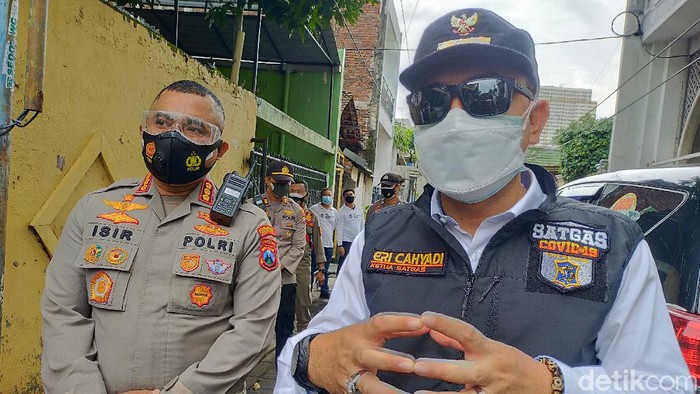 wali kota surabaya eri cahyadi
