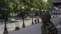 WHO mengatakan sejak itu India menerapkan lockdown yang lebih ketat lagi dari gelombang pertama corona. Pada 25 April, pemerintah India juga mendesak seluruh negara bagian menerapkan lockdown di wilayah-wilayah dengan tingkat kasus positif 10 persen ke atas. Getty Images/Yawar Nazir