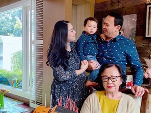 Gaya Mesra Ahok dan Puput Rayakan Ulang Tahun, Baby Bump Bikin Salfok