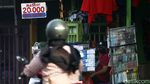 Corona Melonjak, Penjual Masker Makin Marak