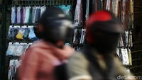 Saat ini warga mulai sadar dengan protokol kesehatan khususnya menggunakan masker.