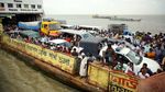 Corana Ngamuk, Warga Bangladesh Eksodus