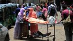 Corana Ngamuk, Warga Bangladesh Eksodus
