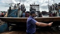 Kebijakan ini diteken oleh otoritas Bangladesh untuk menekan kasus infeksi Corona yang semakin melonjak. Sony Ramany/NurPhoto via Getty Images