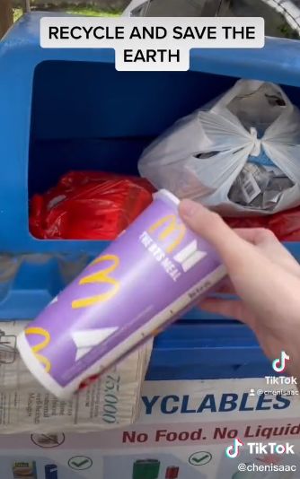 Kemasan BTS Meal Minta Dibuang ke Tempat Sampah
