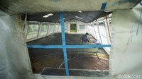 Keterbatasan lahan membuat RSUD Tarakan meminjam lahan sekolah untuk mendirikan tenda.