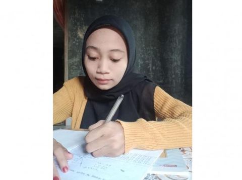 Kisah Maimunah, Anak Buruh Tani yang Berhasil Masuk UGM Tanpa Tes