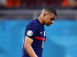 Pele: Angkat Kepalamu, Mbappe