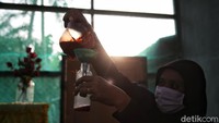Sementara itu, sekretaris Desa Lubuk Cuik, Misno mengatakan masyarakat desa pada awalnya menanam padi sebagai mata pencaharian utama. 