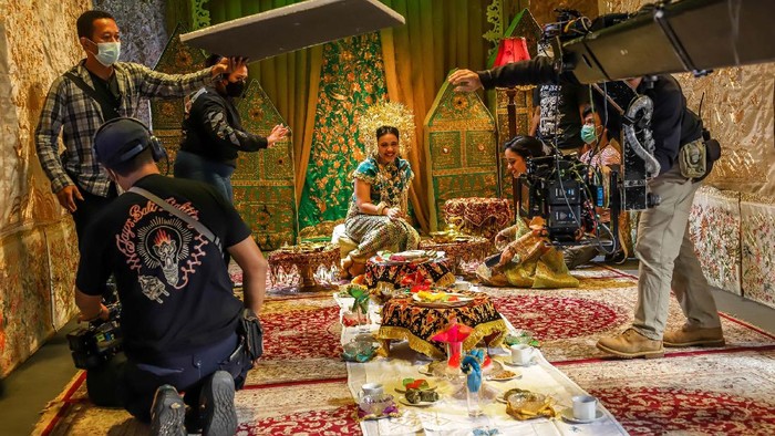 Menikmati Suguhan Serial Musikal Siti Nurbaya Sukses mengangkat 6 cerita rakyat Indonesia dengan adaptasi teknologi secara online, Indonesia Karya kembali mempersembahkan serial Musikal Nurbaya.
