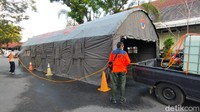Diwawancara terpisah, Kepala Bidang (Kabid) Kedaruratan dan Logistik BPBD Boyolali, Kurniawan Fajar Prasetyo, mengemukakan permintaan pemakaman dengan standar COVID-19 juga mengalami peningkatan. Dalam 10 hari terakhir ini, dalam sehari bisa mencapai 27 pemakaman.