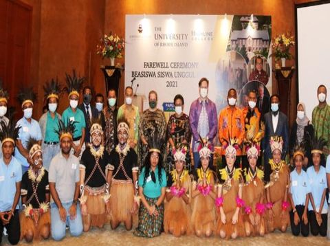 Pemprov Papua Kirim 24 Pelajar Terbaik Kuliah ke Amerika Serikat