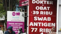 Sejumlah klink pun memasang harga yang variatif dan terbilang terjangkau untuk pemeriksaan swab antigen.