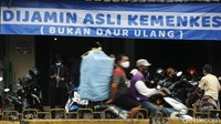 Sejumlah klinik dan rumah sakit bersaing memberikan harga yang lebih terjangkau untuk tes swab antigen dan juga PCR. 