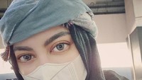 Jane Shalimar dikabarkan tengah kritis akibat mengalami sesak napas. Jane yang terkonfirmasi positif covid-19 ini mengaku sulit mendapatkan akses ke rumah sakit karena semua rumah sakit mengalami lonjakan pasien Foto: instagram @janeshalimar_1