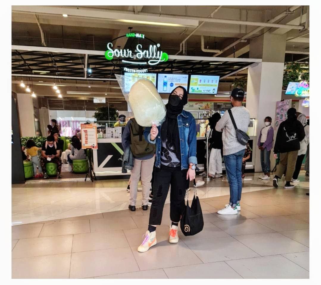 Sebelum Kritis Karena Covid-19, Jane Shalimar Sering Hangout Sambil Ngemil
