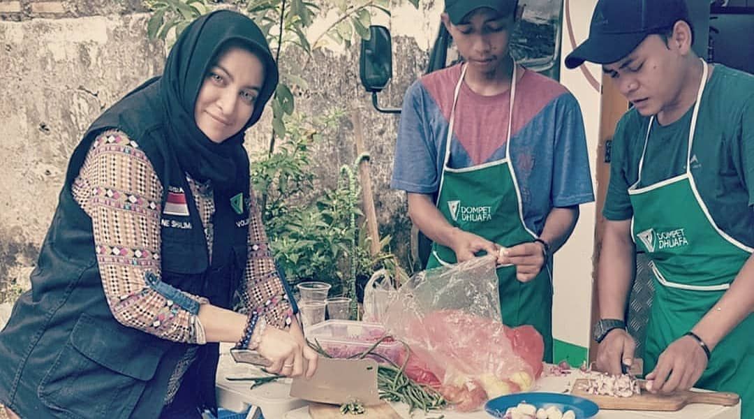 Sebelum Kritis Karena Covid-19, Jane Shalimar Sering Hangout Sambil Ngemil