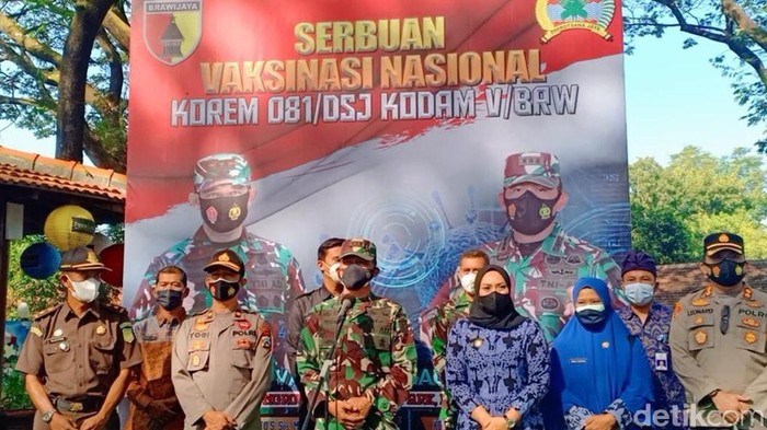 Bed occupancy rate (BOR) RS rujukan COVID-19 di Jatim wilayah barat terbilang masih aman. Dari 25 rumah sakit, BOR mencapai 40 persen.