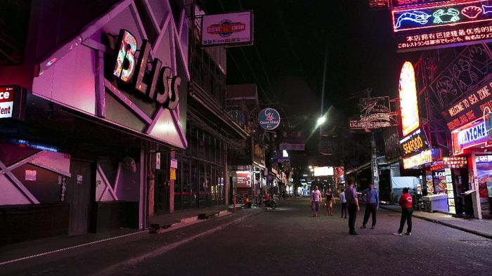 6 Negara Ini Lockdown Lagi Gegara Dihantam Varian Delta Varian Delta yang merupakan varian baru COVID-19 ancam kesehatan warga dunia. Enam negara ini pun ketar-ketir hingga melakukan kebijakan lockdown lagi.