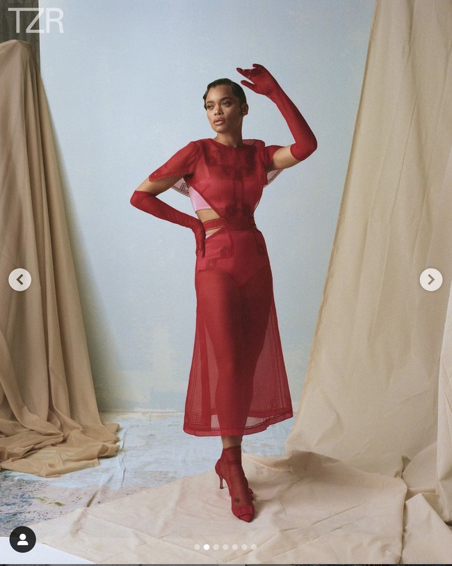 Pada ajang BET Awards 2021 yang digelar 27 Juni 2021 ini, Andra Day meraih penghargaan aktris terbaik melalui perannya sebagai Billie Holiday. Foto: Dok. Instagram @andradaymusic