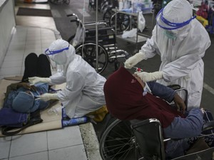 Anies: Ada 91 Ribu Kasus Aktif COVID-19 di DKI Hari Ini