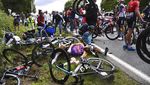 Berdarah-darah Demi Finis Pertama di Tour de France